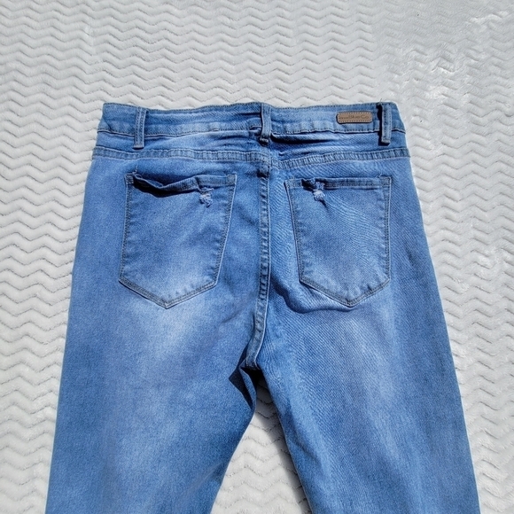 Vince Blue Co Distressed Jeans Size 13 Junior - Picture 3 of 9